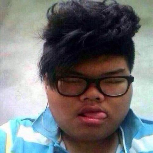 丑照男子图片搞笑,男子搞笑丑照走红网络